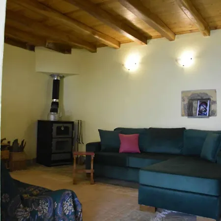 Joy's Maisonette Кала-Нера