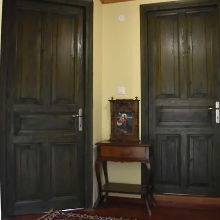 Joy's Maisonette Кала-Нера
